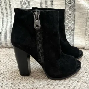 Bcbgeneration Rocco Black Suede Leather High Heel Open Toe Bootie Size 8 1/2
