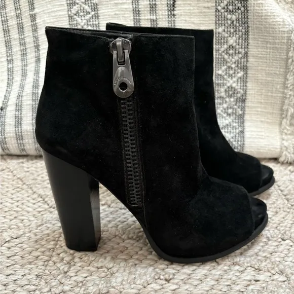Bcbgeneration Rocco Black Suede Leather High Heel Open Toe Bootie Size 8 1/2