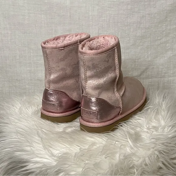 Big Kid's Ugg Classic II Shimmer Pink Metallic Boot US 3/ UK2 / EU 33