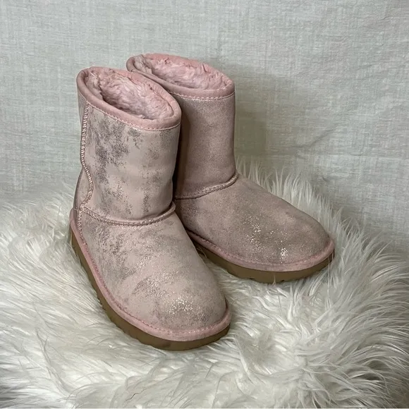 Big Kid's Ugg Classic II Shimmer Pink Metallic Boot US 3/ UK2 / EU 33