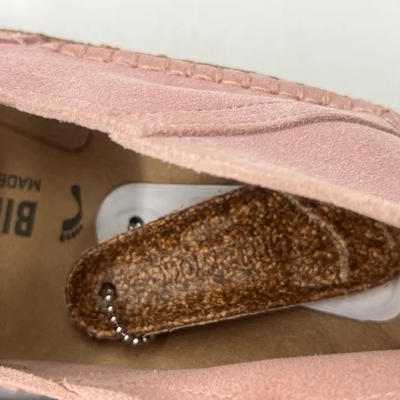 Birkenstock Callan Women’s Sz 8 N Light Pink Suede Leather Slip On Casual Shoes.