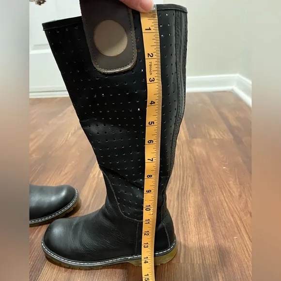 Black Leather Boots Size 36