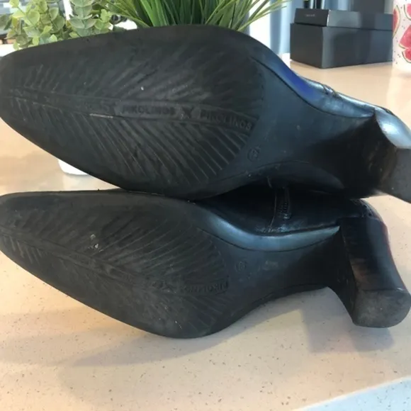 Black Pikolinos Leather Boots