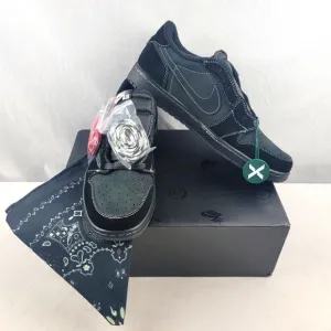 Black Suede and leather low sneakers multiple laces and bandana included sz 11