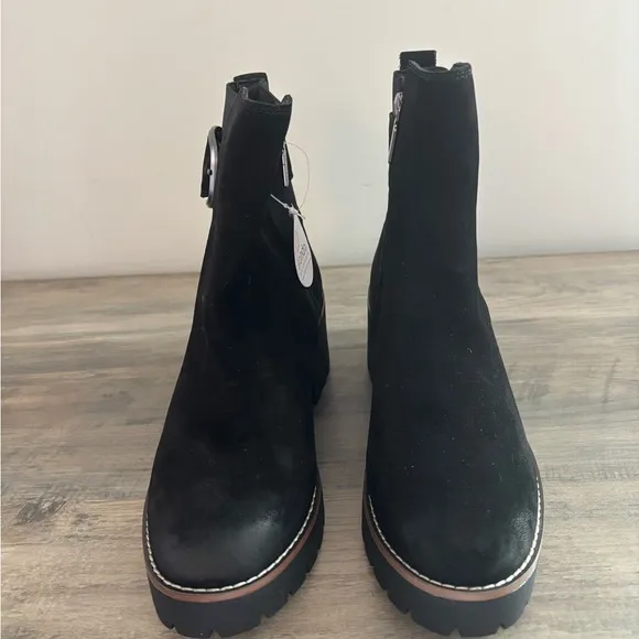 Blondo Dahlia Boot Black Leather Suede Waterproof Chelsea Booties size 8 new