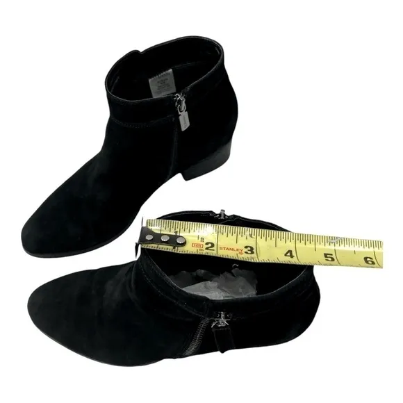 Blondo Isaac Waterproof Black Bootie Suede woman’s size 9.5 M