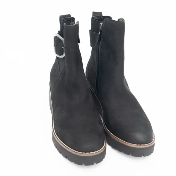 Blondo. New! Waterproof Dahlia Boots.
