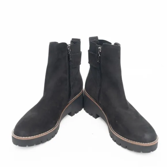 Blondo. New! Waterproof Dahlia Boots.