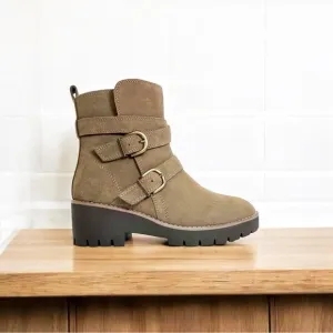 Blondo Suede Waterproof Boots 7.5 |Multi-Strap Buckle Detail Moto Vibes​​