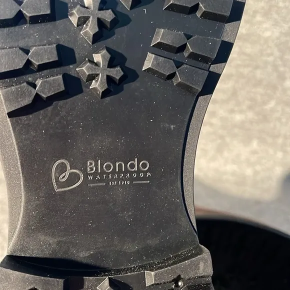 Blondo USA Ryder Waterproof Boots. NWT
