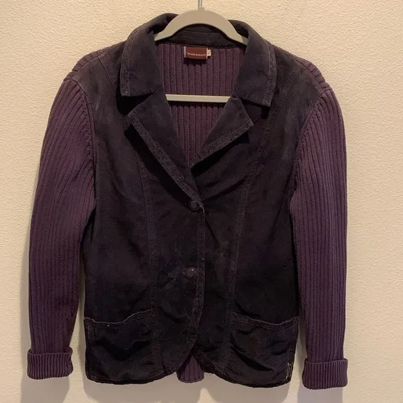 Blue Willis Womens Purple Suede Sweater/Jacket. Size Large. Two front pockets.﻿﻿