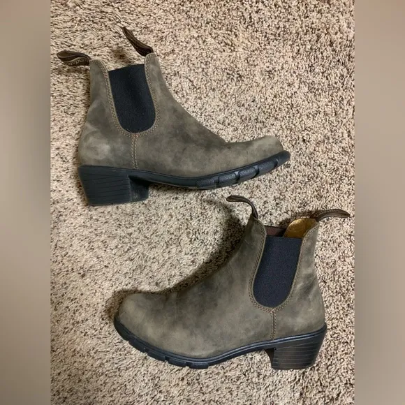 Blundstone heeled rustic brown Chelsea boots us6