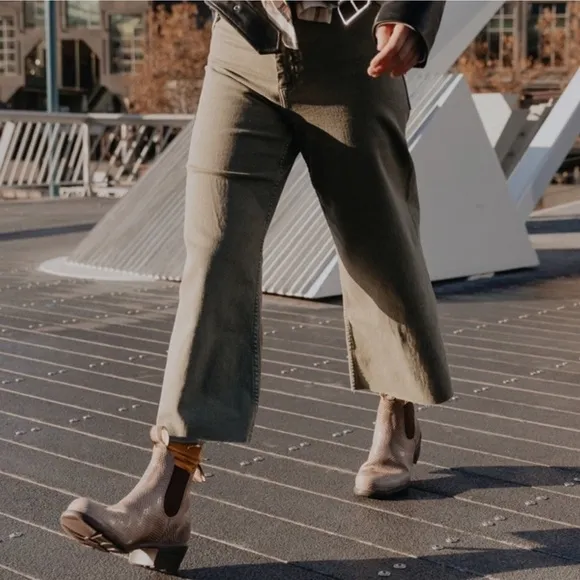 Blundstone Tan Ankle Boots