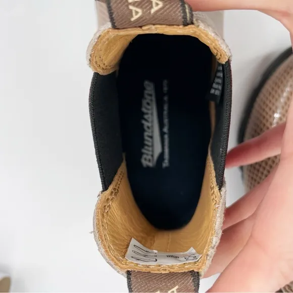 Blundstone Tan Ankle Boots