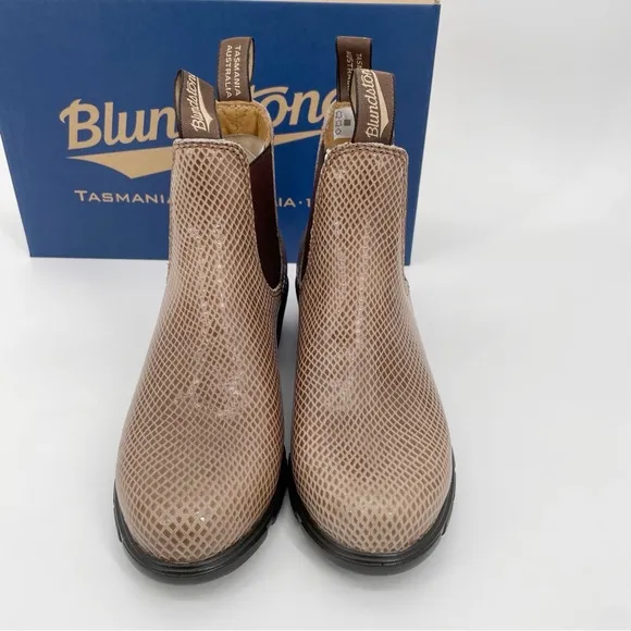 Blundstone Tan Ankle Boots