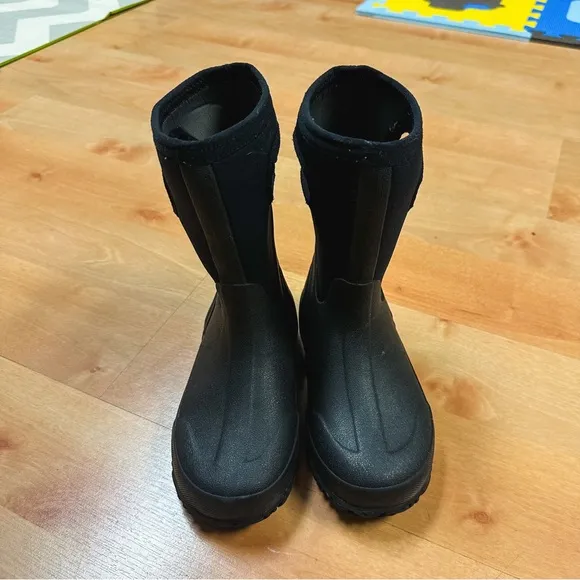 Bogs Black Glosh Rubber Waterproof Winter Rain Snow Boots Kids Size 13