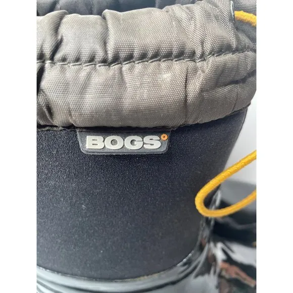 Bogs kids boots rain waterproof black size 4