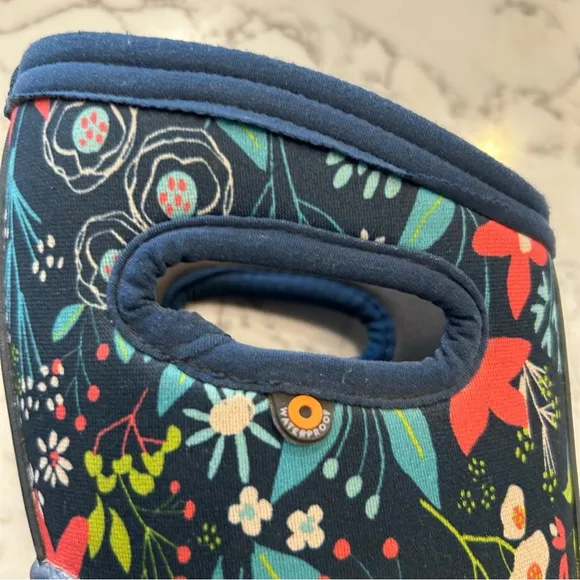 Bogs Neo-Classic Kids Winter Boots Navy Floral Waterproof -35 Size 12