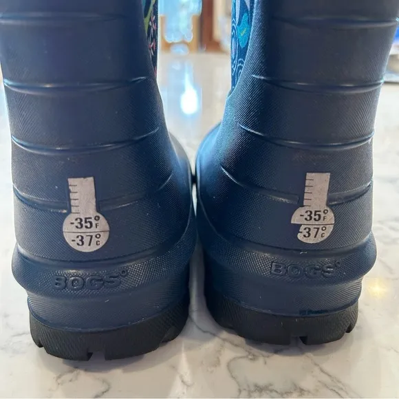 Bogs Neo-Classic Kids Winter Boots Navy Floral Waterproof -35 Size 12