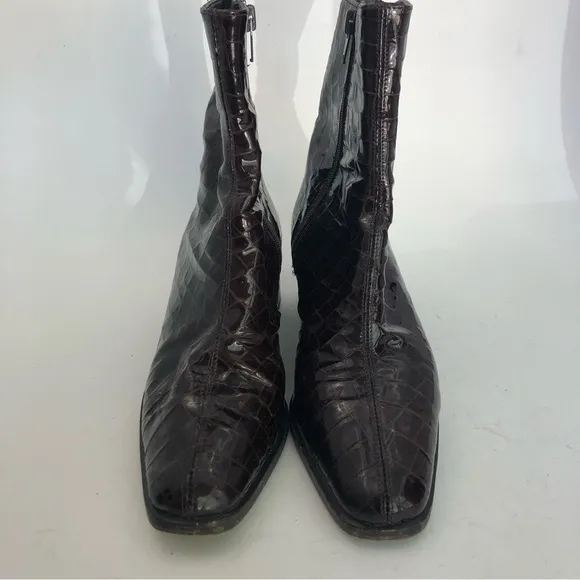 Boots Ankle, Patent Leather Burgundy size 37.5 By Armando Pollini Made in Italy