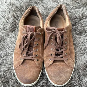 Born Ashram II Size 10M Brown Leather Men's Sneakers EUC Handcrafted Shoe