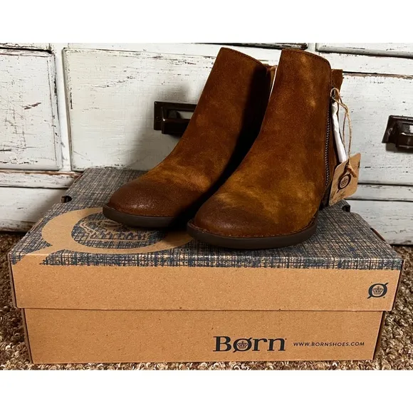 Born Brinlee Ankle Boots 6