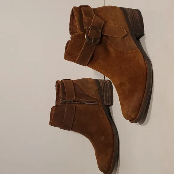 Born Womens Morocco Ankle Boots Rust Brown Suede Buckle Strap Size 7.5M NWOT'S