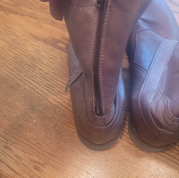 Boutique 9 Brown Genuine Leather Buckle Zip Ankle Boots Shoes