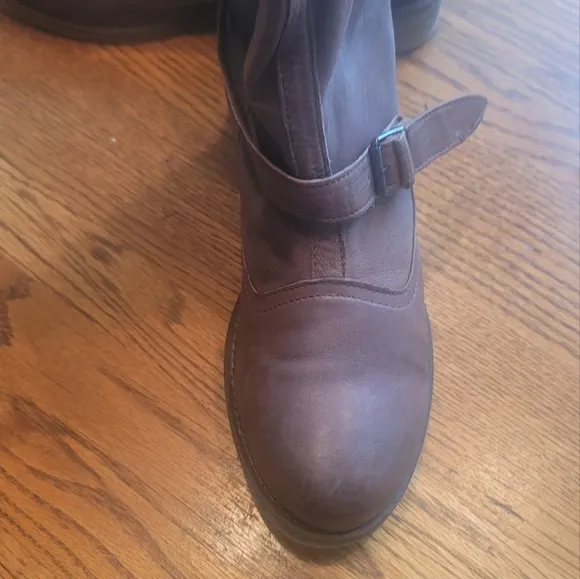 Boutique 9 Brown Genuine Leather Buckle Zip Ankle Boots Shoes