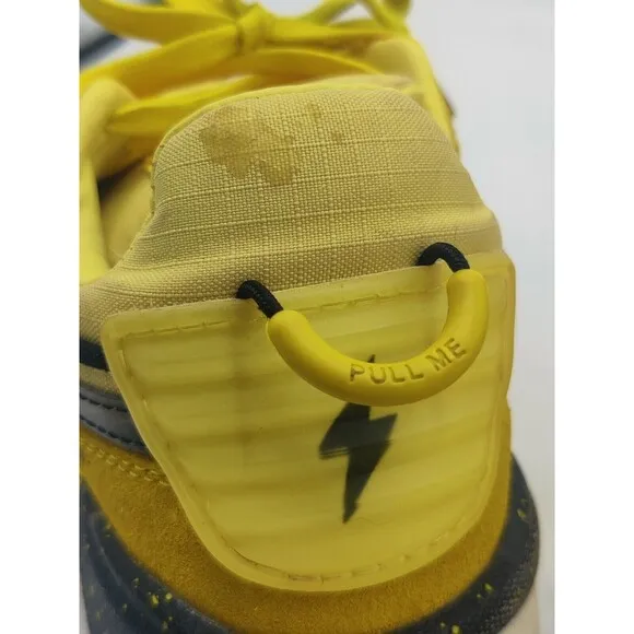 Boys 4.5 Puma Pokémon RS-X Pikachu 389561-01 Yellow Sneakers Shoes 2022 Nintendo