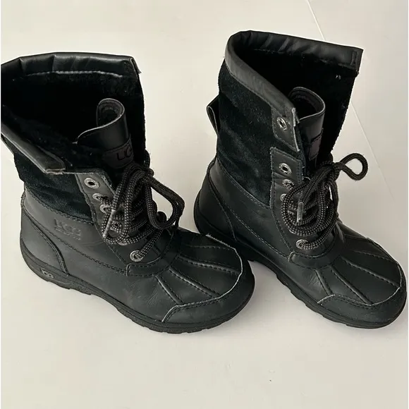 Boy’s Ugg Black Butte Rubber Suede Water resistance Snow Winter Boots size 12