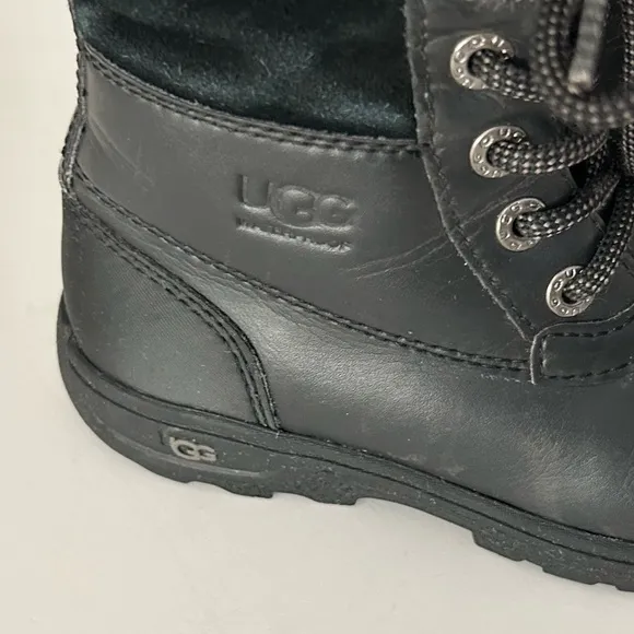 Boy’s Ugg Black Butte Rubber Suede Water resistance Snow Winter Boots size 12