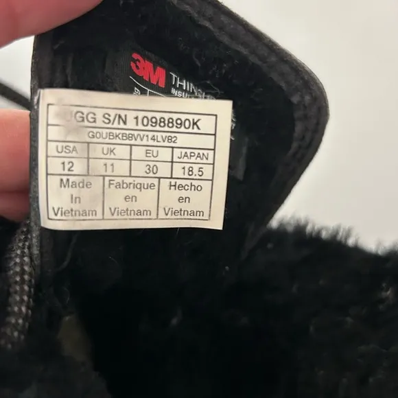 Boy’s Ugg Black Butte Rubber Suede Water resistance Snow Winter Boots size 12