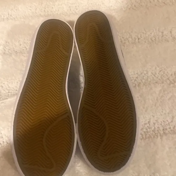 Brand New Youth Girls Nike