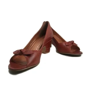 Bronx Cinnamon Brown Pep-Toe Heels
