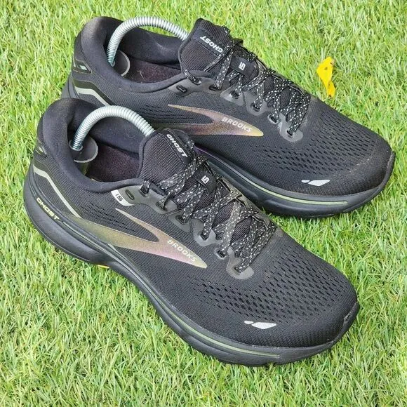 BROOKS GHOST 15 - Women's Athletic Shoes - SIZE 8.5B