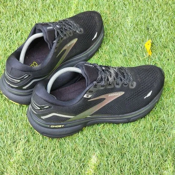 BROOKS GHOST 15 - Women's Athletic Shoes - SIZE 8.5B
