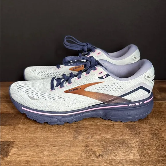 Brooks Women’s Ghost Size 7