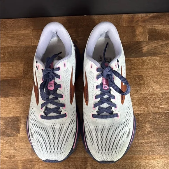 Brooks Women’s Ghost Size 7