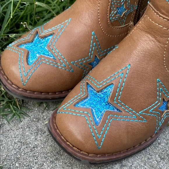 Brown Cowboy Boots with Blue Star Embroidery toddler 8 cowgirl boots