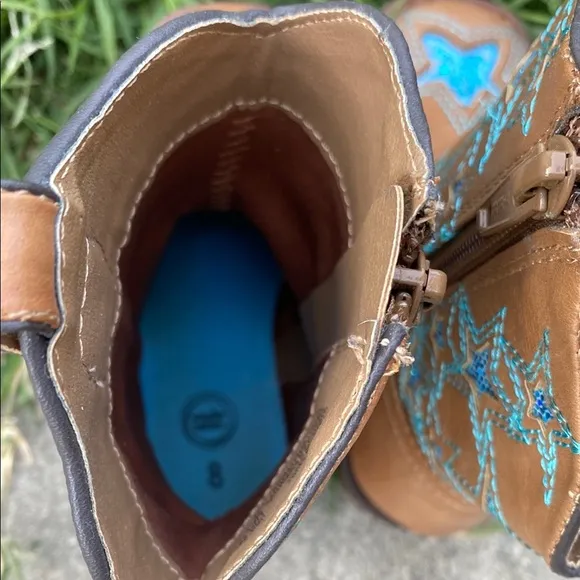 Brown Cowboy Boots with Blue Star Embroidery toddler 8 cowgirl boots