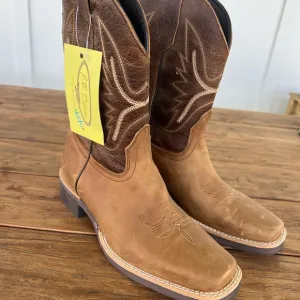 Brown Leather Cowboy Boots New with Tags  youth size 6/women size 8