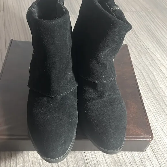 Butter-soft Genuine Suede Boots, Sz 9