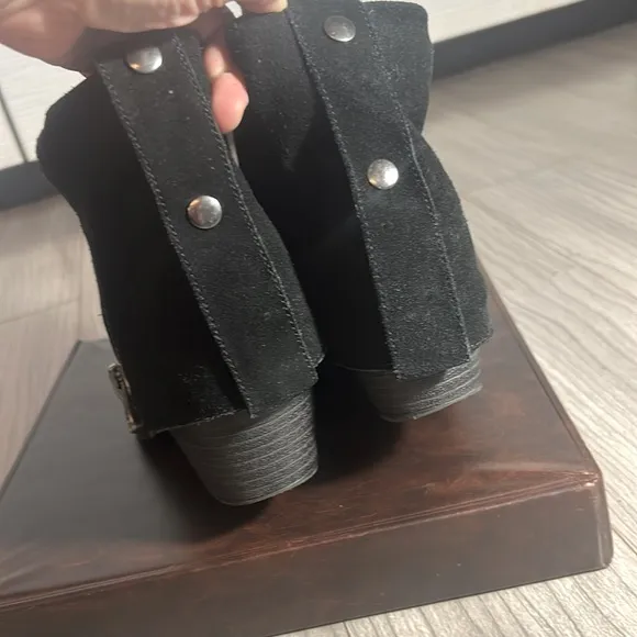 Butter-soft Genuine Suede Boots, Sz 9