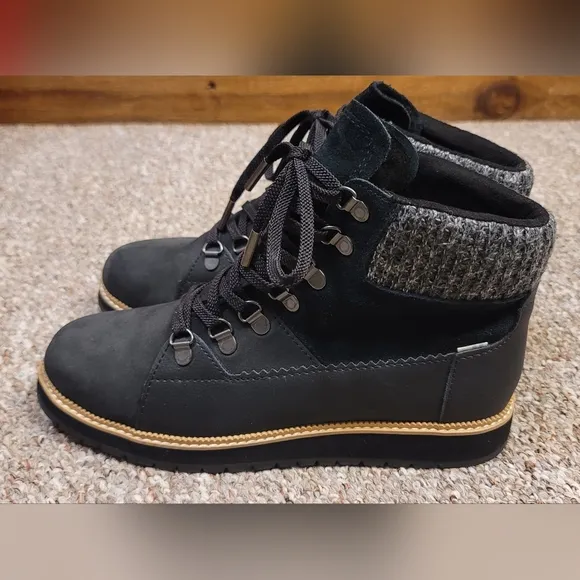C - Toms Mesa Suede black boots