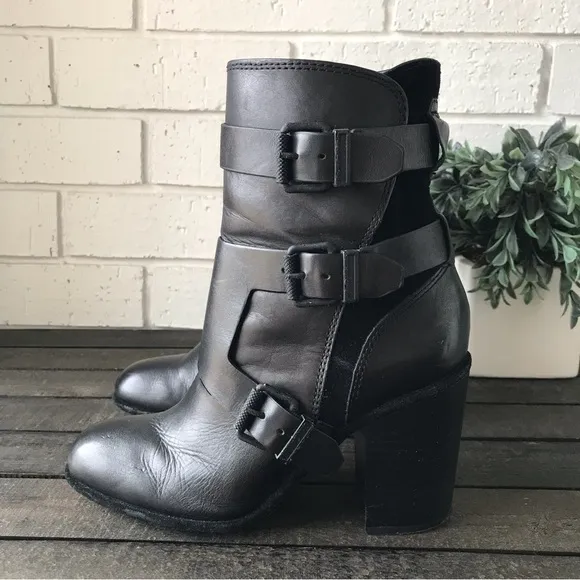 Calvin Klein Jeans Black Leather Ankle Boots Susie Cow Crust Size 7 Monk Strap