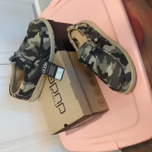 Camouflage Slip-On Shoes