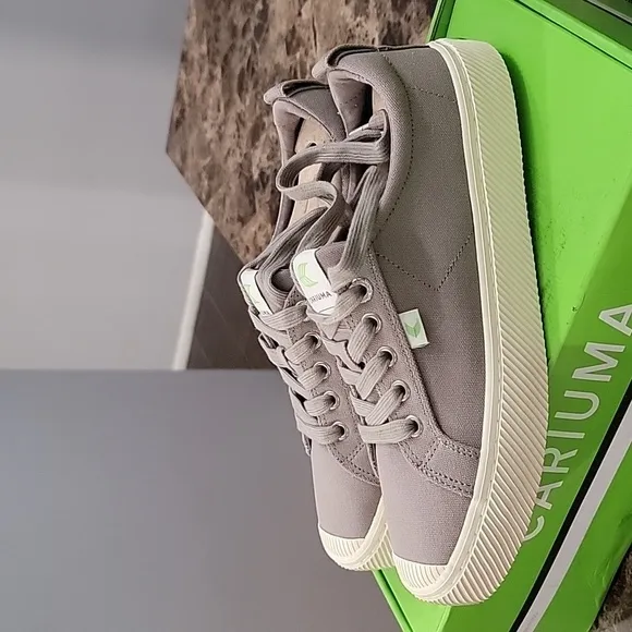 Cariuma Grey Canvas Sneakers 8.5