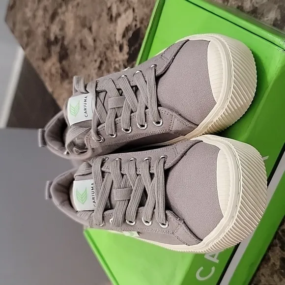 Cariuma Grey Canvas Sneakers 8.5