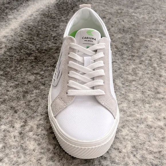 Cariuma Men’s CATIBA Low Off White Leather &amp; Ice Suede Sneaker